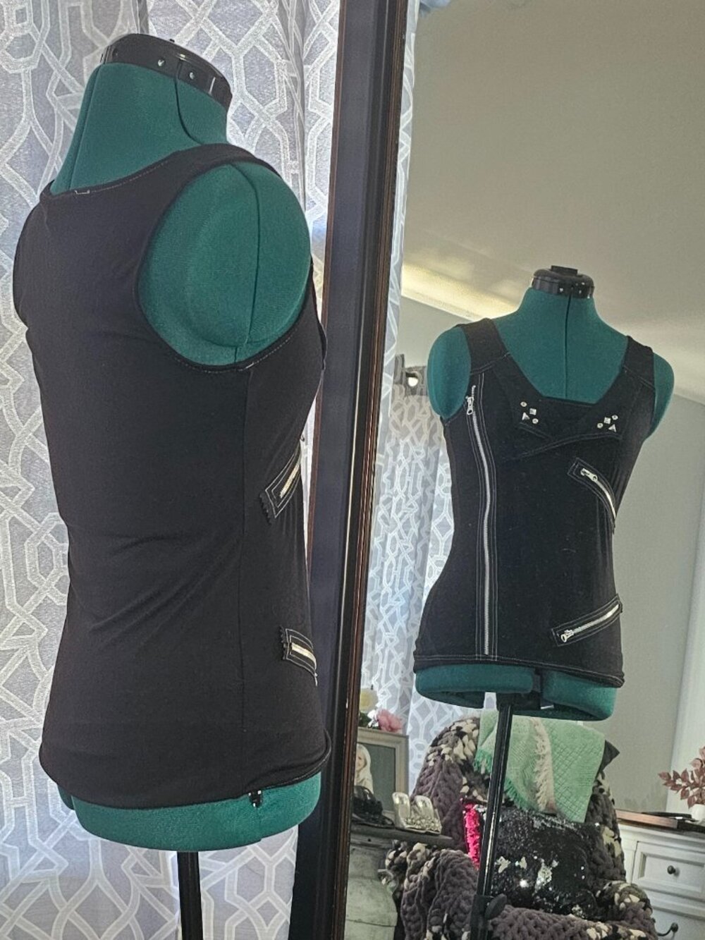 Sweet Love Black Zip‑Front Top – Size S – Y2K Goth - Picture 4 of 6